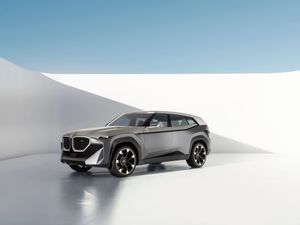 Supporting image for story: BMW releases striking Concept XM