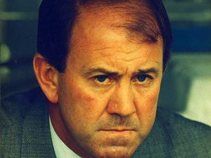 Supporting image for story: Sky Sports' Johnny Phillips: Recalling how Everton won it – Howard’s Way