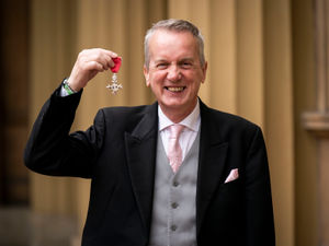 Supporting image for story: He's having a laugh! Palace date for Frank Skinner MBE