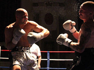 Supporting image for story: Rob Hunt likely to box on despite title loss