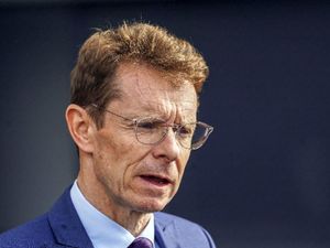 Supporting image for story: West Midlands and Manchester Mayors team up in attempt to revive HS2 by 'inviting' private funding