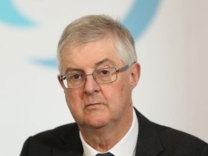 Supporting image for story: People in Wales encouraged to minimise travel to reduce Covid-19 spread