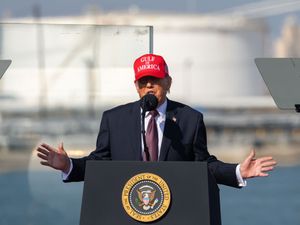 Supporting image for story: Trump warns Iran against retaliation for strikes which killed Ayatollah