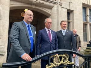 Nigel Farage with Staffordshire County Council leader Ian Cooper and deputy leader Martin Murray. Free for all LDRS partners to use.