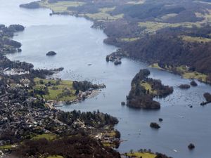 Supporting image for story: New regulations as Labour tries to answer public anger over water companies