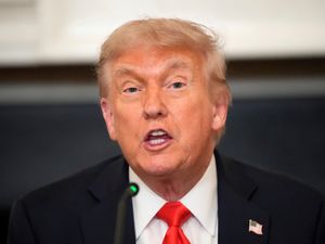 Supporting image for story: Trump bid to ban foreign Harvard students temporarily blocked by judge