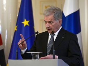 Supporting image for story: Finland’s leaders in favour of applying for Nato membership