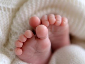 Supporting image for story: Shrewsbury and Telford maternity wards beginning to lift visitor restrictions