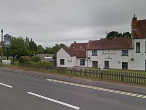Supporting image for story: Armed robbers threaten staff at pub near Kidderminster