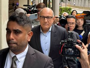 Supporting image for story: Former Singapore minister jailed for year for receiving illegal gifts