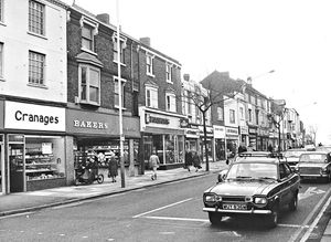 'Modern' Brierley Hill High Street, as it was described in September 1983.