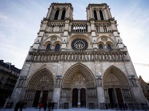 Supporting image for story: Notre Dame reopens its doors in rare symbol of global unity