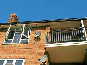 Supporting image for story: Man rescued in Market Drayton grill pan blaze