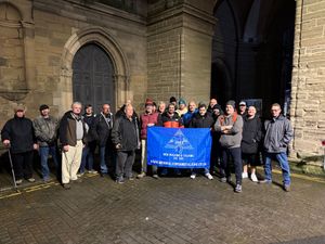 2245_ Jason McCrae, Major Projects Manager Midlands (front right) and the Men’s Walking and Talking Group