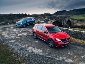 Supporting image for story: Hybrid buyers can get 0 per cent finance in Kia’s spring offers