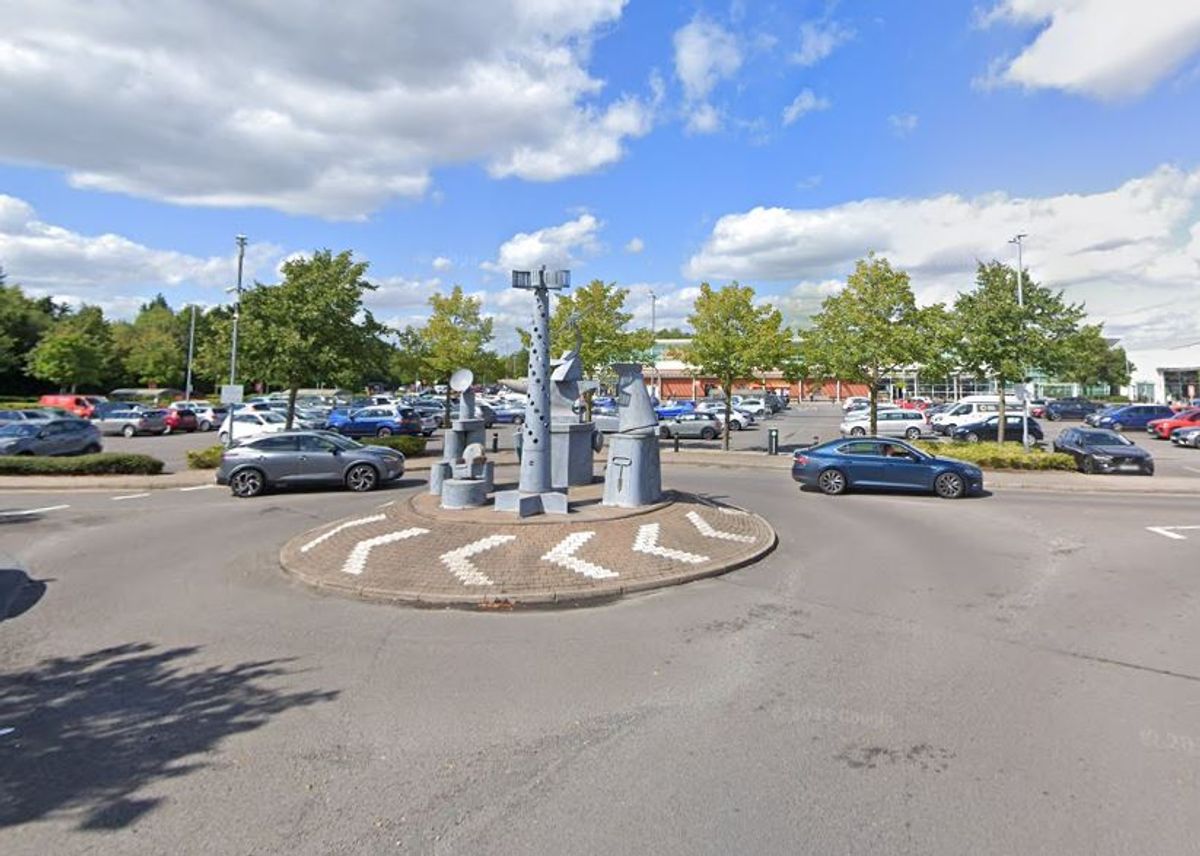 Eight fire crews rush to property fire at retail park in Telford