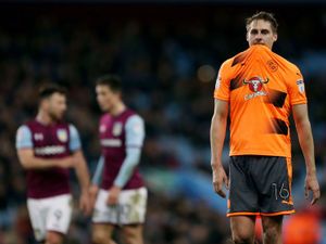 Supporting image for story: Former Wolves and Shrewsbury Town midfielder Dave Edwards issues apology for sending off against Aston Villa