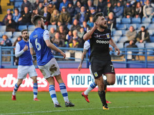 Supporting image for story: Aston Villa boss Steve Bruce hails "dying breed" Robert Snodgrass