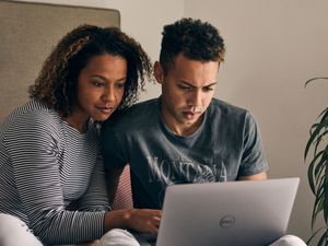 Supporting image for story: Sue Ryder offers 24/7 bereavement support this Christmas