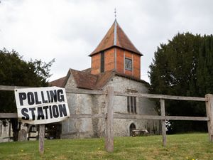 Supporting image for story: Opinion poll round-up on day 26 of the election campaign