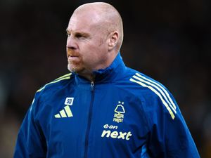 Supporting image for story: Sean Dyche baffled by lengthy VAR decision during Forest win at Wolves