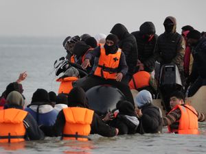 Supporting image for story: Starmer signals he has duty to stop Channel crossings following record weekend
