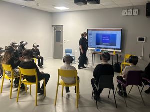 Supporting image for story: Students learn how decisions create consequences around knife crime