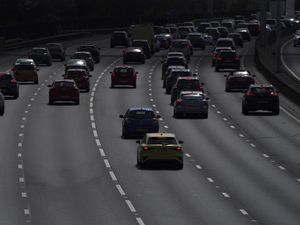 Supporting image for story: Drivers warned of delays during M25 closure as UK could see hottest day of year