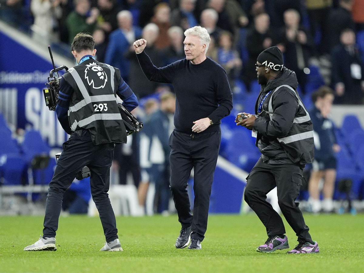 Everton boss David Moyes praises striker Thierno Barry after beating Fulham