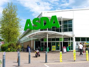 Supporting image for story: Asda’s share of UK grocery market slips while Lidl draws in shoppers