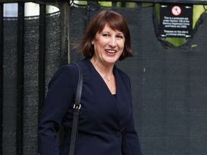 Supporting image for story: Chancellor defends winter fuel payment cut amid ‘frightened’ pensioners warning