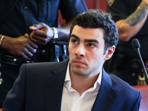 Supporting image for story: Judge bars prosecutors from seeking death penalty against Luigi Mangione