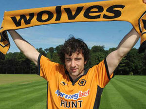 Supporting image for story: Stephen Hunt leaves Hull for Wolves
