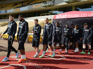 Supporting image for story: Wolves fans enjoy chance to say thanks to squad