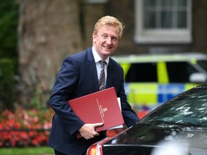 Supporting image for story: Theatres and cinemas not included in 10pm closing time rule – Culture Secretary