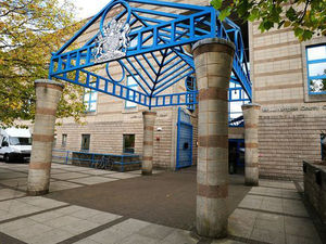 Supporting image for story: Danger driver sent car into somersault with pregnant woman in passenger seat