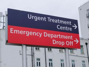 Supporting image for story: What the latest NHS hospital figures for England show