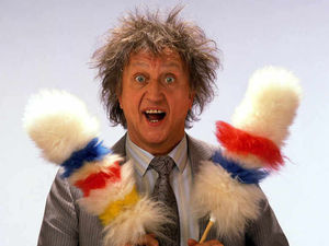 Supporting image for story: Ken Dodd's Wolverhampton show postponed due to poor health