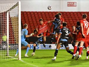 Supporting image for story: Mat Sadler highlights key quality in Walsall's Taylor Allen