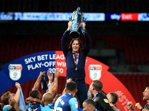 Supporting image for story: League One and League Two clubs vote in favour of squad salary caps