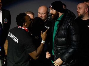 Supporting image for story: Dereck Chisora: Watch a real main event tonight