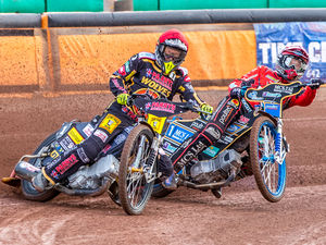 Supporting image for story: No stopping Wolverhampton Wolves in this form