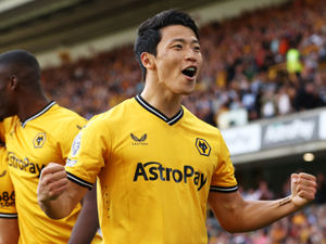Supporting image for story: Wolves v West Ham: Who's out and who's a doubt