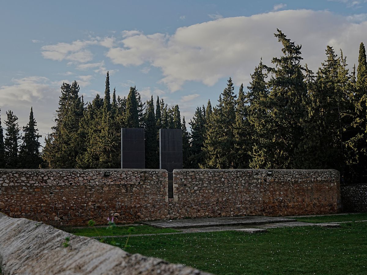 Greece signs agreement with Belgian collector to buy photos of Nazi executions