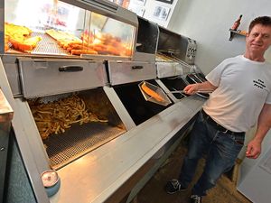 Supporting image for story: Watch: Shropshire chip shop taking customers back
