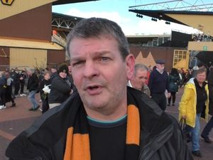 Supporting image for story: 'I'm so furious!' Wolves fans angry following Leicester demolition - WATCH
