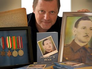 Supporting image for story: War book writer says 'my hero grandad was why I joined the military'