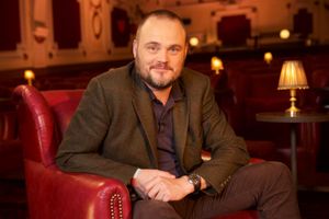 Al Murray will lead a discussion around the history of the Arnhem at Wolverhampton Literature Festival