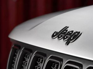 Supporting image for story: Jeep to launch compact Suzuki Jimny rival in 2022