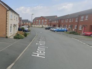 Supporting image for story: Police call on residents to 'remain vigilant' after 'suspicious vehicle' seen near Oswestry